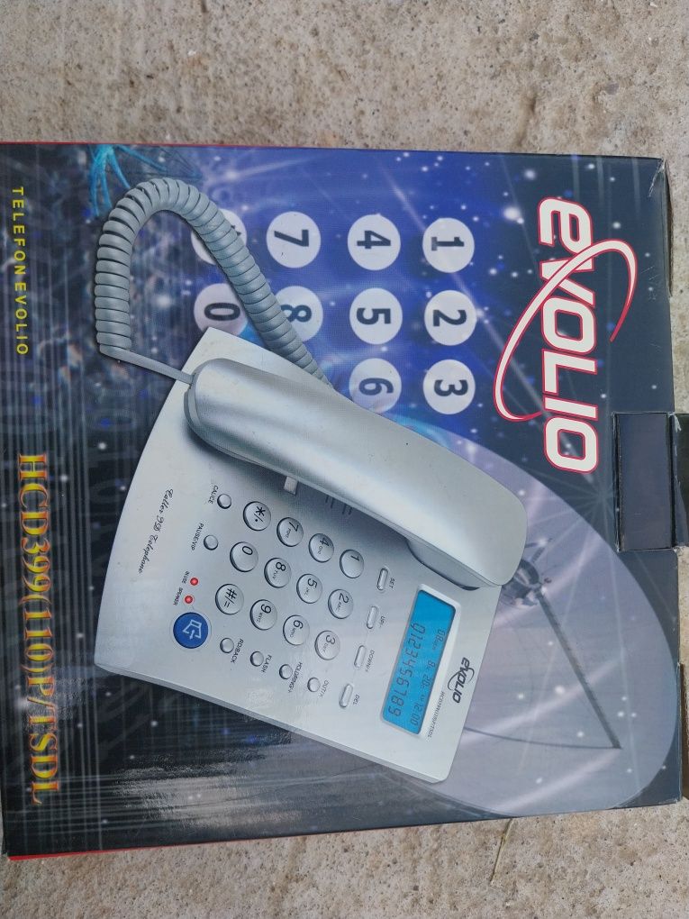 Telefon fix vechi, perfect si nou.