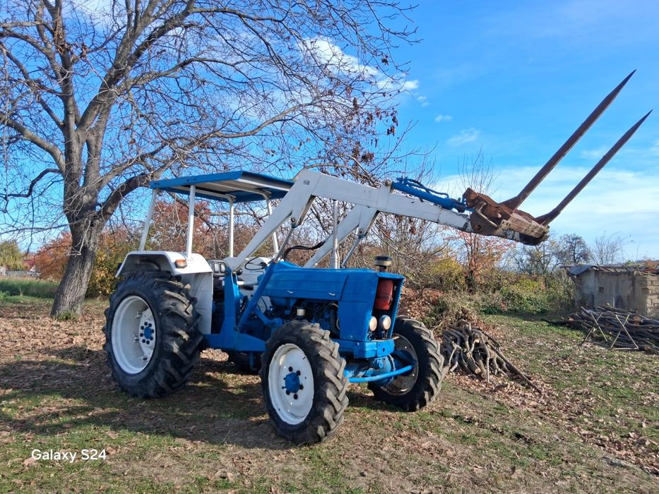 Tractor ford 4600