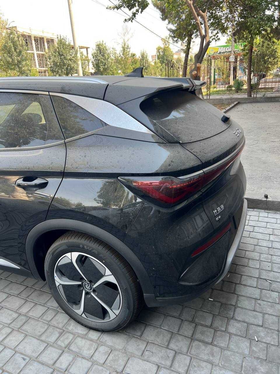 BYD Yuan Plus 2025 Smart Qora rangda tayyor sotuvda