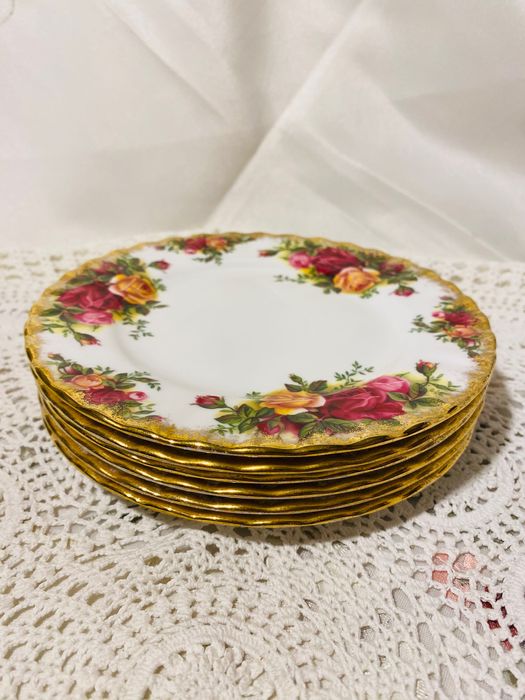 десертни чинии Royal Albert