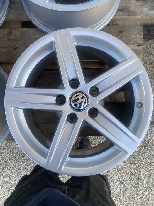 16 цола 5 х 112 мм Фолксваген Голф , VW Golf , Шкода Skoda