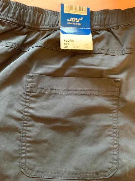 Bermude cu buzunare marca Joy mărimea 48
