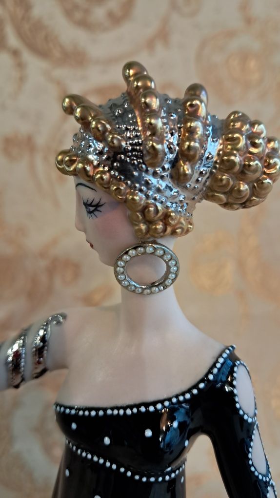 Колекционерска фигура на House of Erte