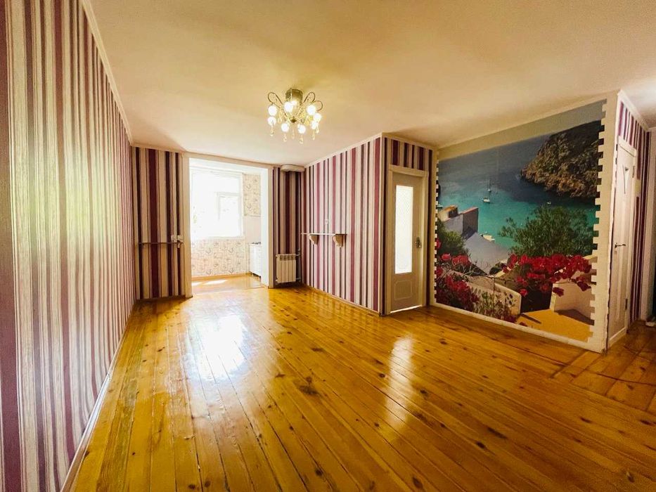 2 в 3/3/5, Дархан, кирпич, 54 метра. СК СТАРТ, Канишка. Евроремонт