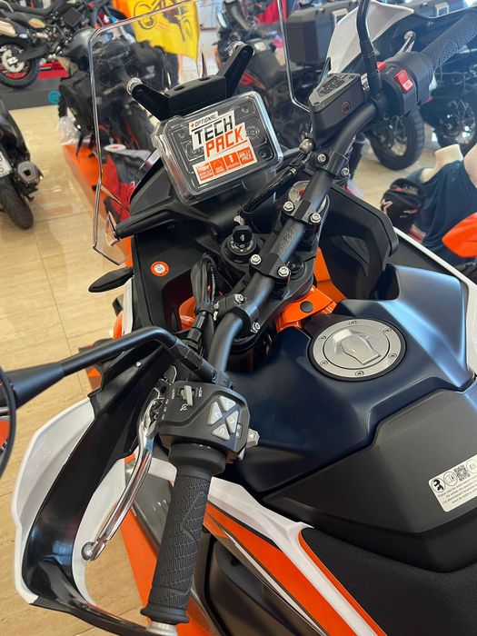 Motocicleta KTM 890 Adventure R '24