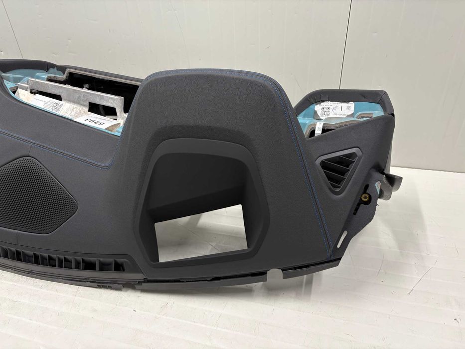 Арматурно табло БМВ Z4 Г29 BMW Z4 G29 налични 3 табла