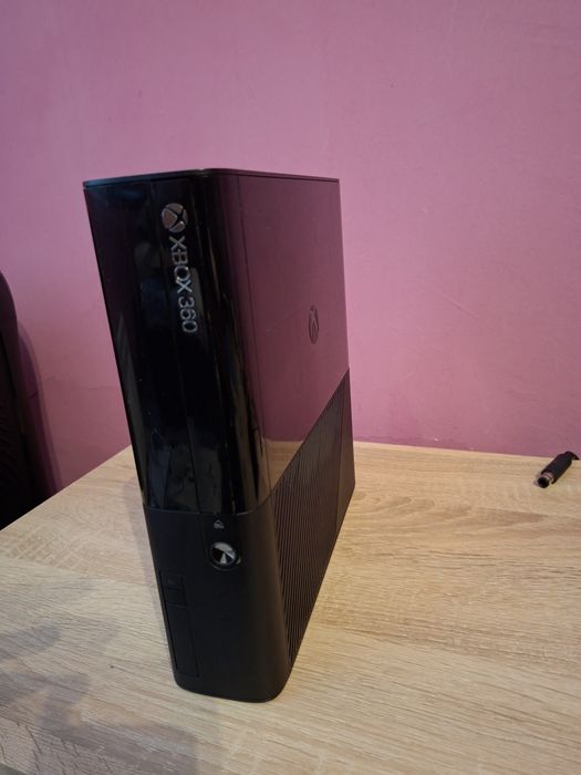 Xbox360 series E slim