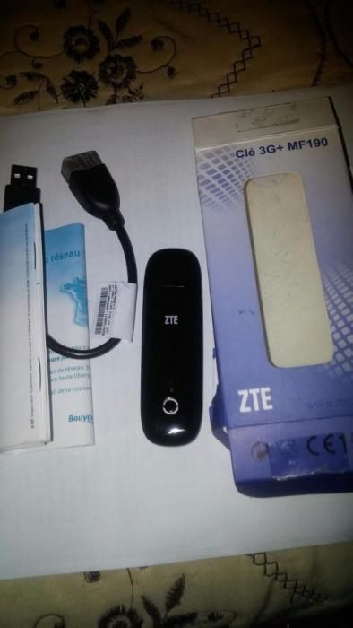 Modem -router ZTE pret toate 3 și modem Huawei preț toate 7