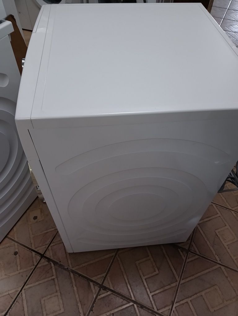 Като нова сушилня с термопомпа Сименс  Siemens IQ 890 A+++ 8кгГАРАНЦИЯ