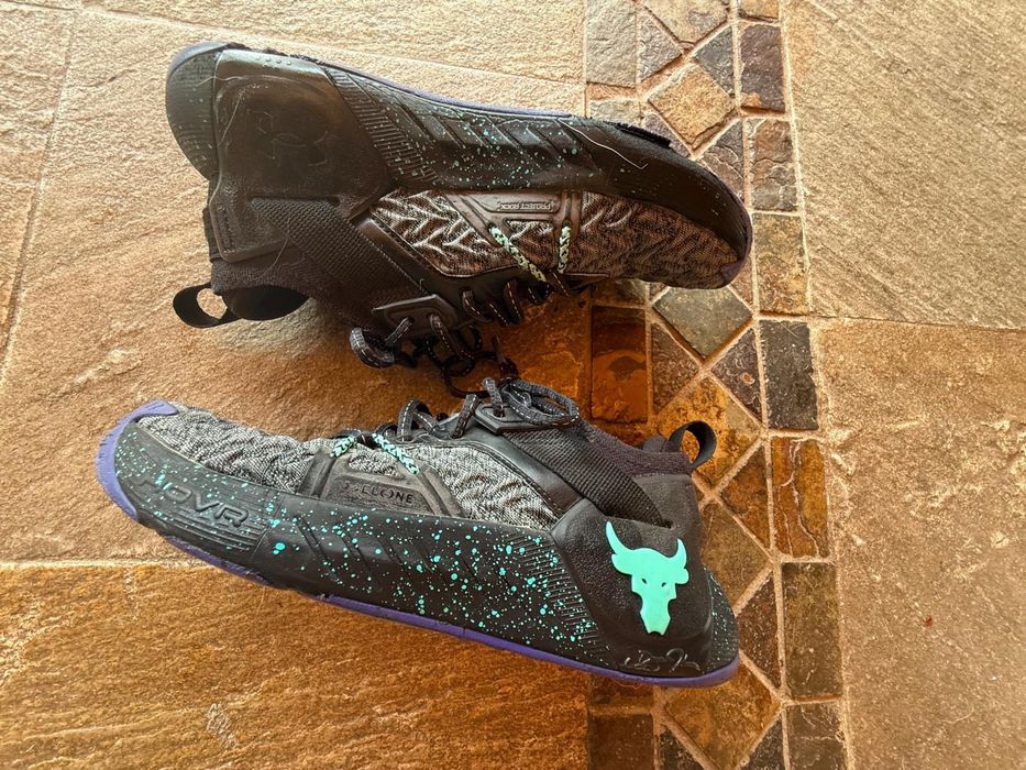 Vând adidasi Underarmour UA W Project Rock 6