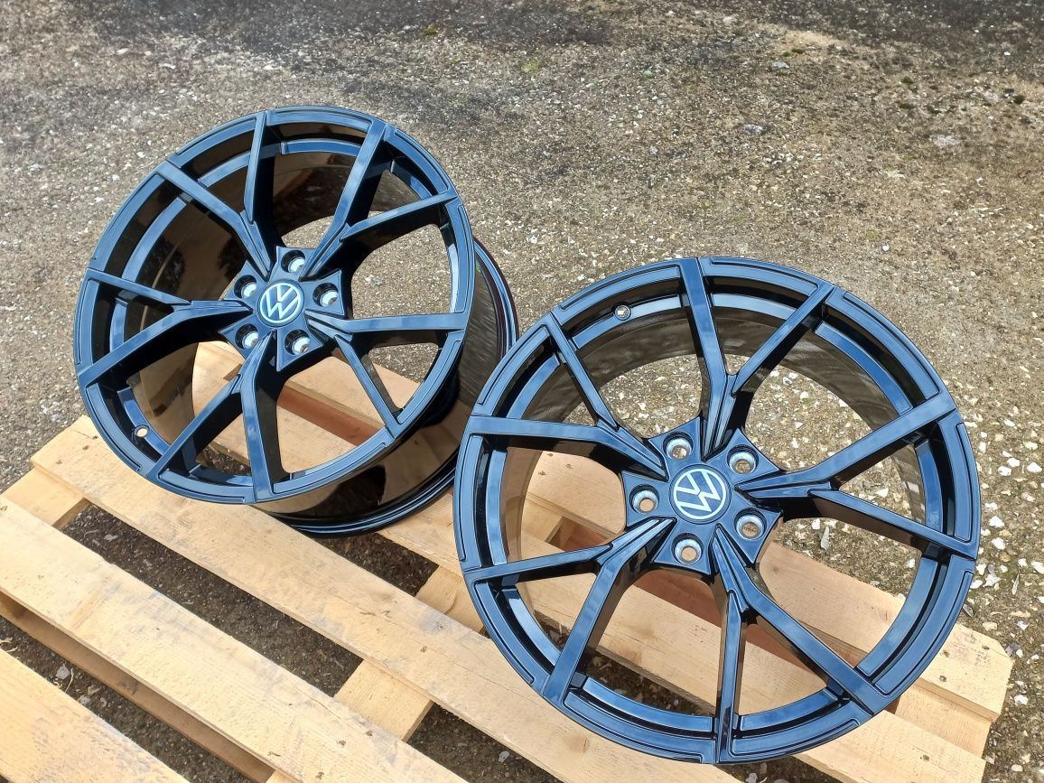 18.5x112 Vw Gti Golf Passat Tiguan 8j et44 57.1 Seat Škoda Piano Black