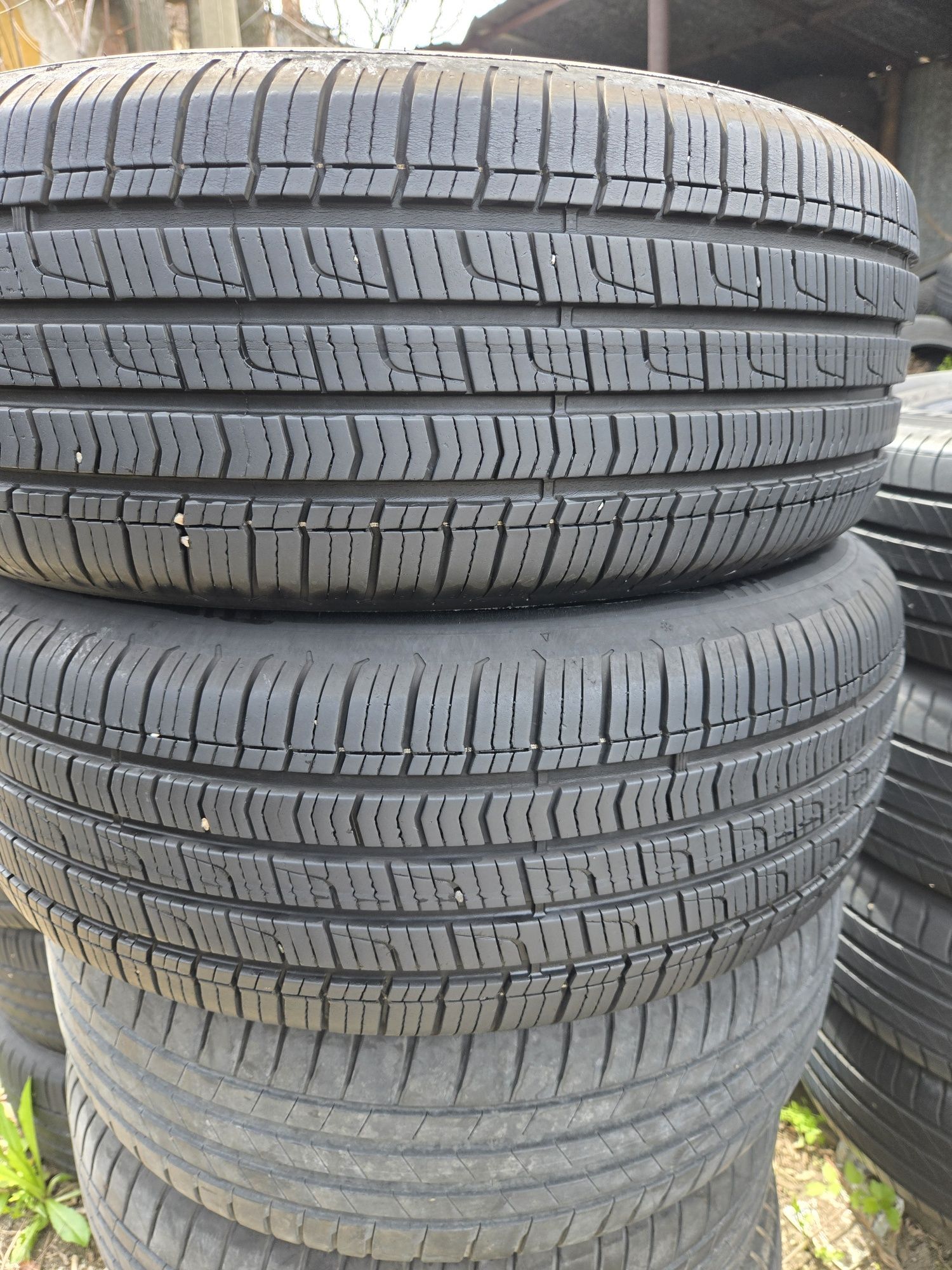 2бр. 215 60 16 Dunlop всесезонни.