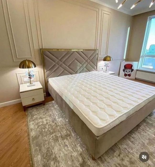 Кровать в хорошем состоянии