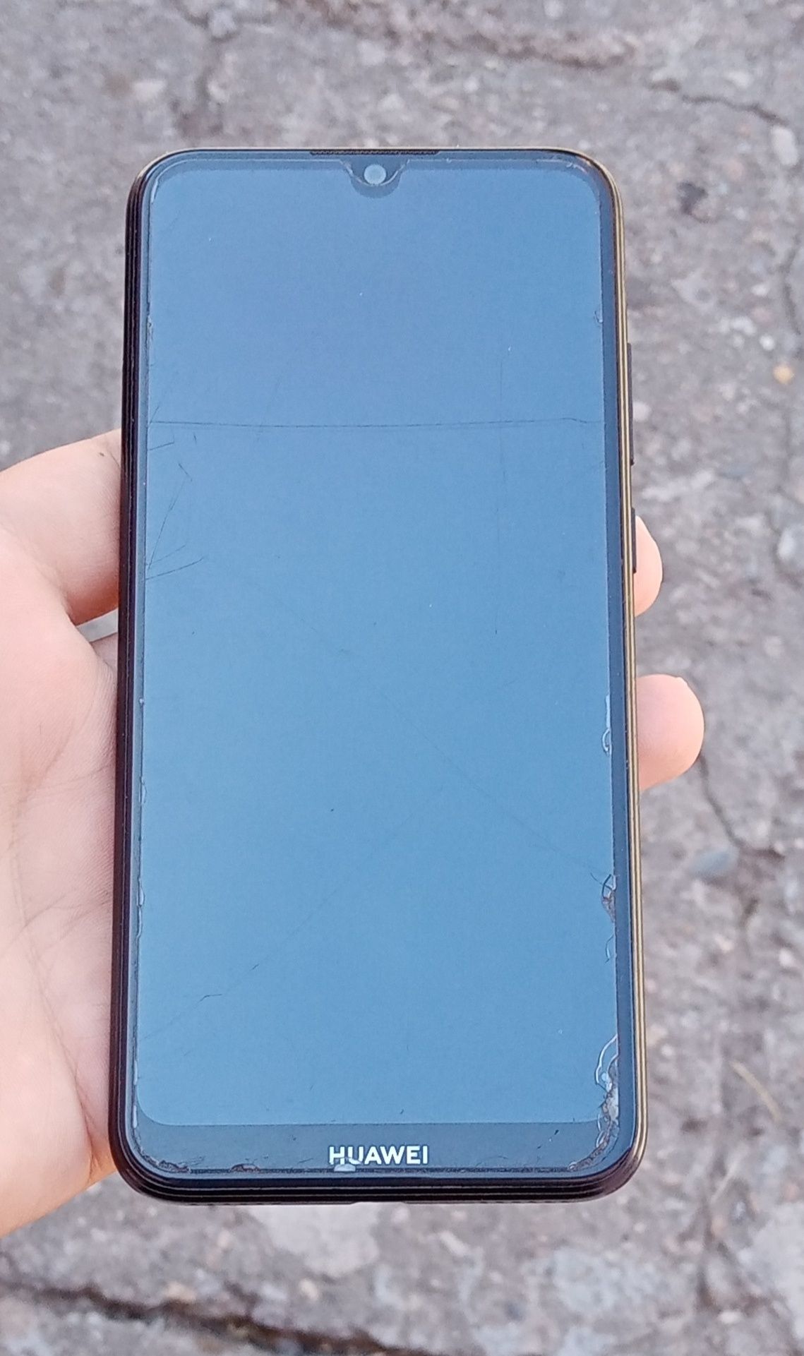 Vând Huawei y6 2019