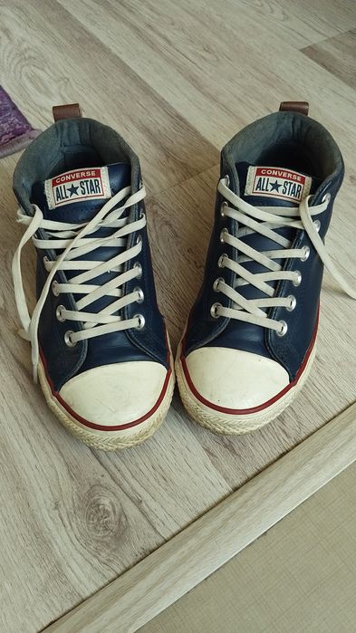 Vând adidas Converse , mărimea 37.