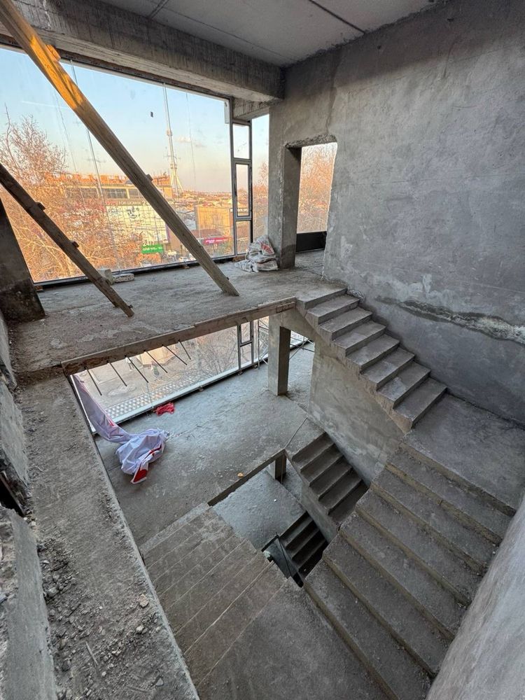 Продаётся отдельно стоящее Здания 1 линия в доль дороге