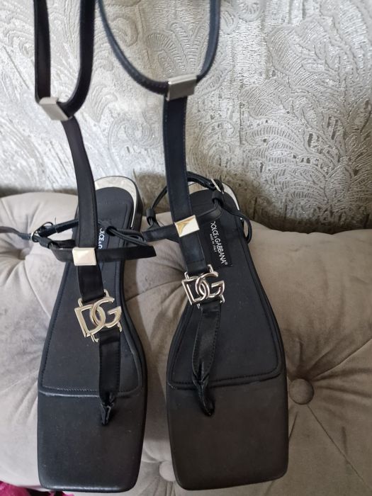 Sandale superbe Dolce Gabbana 40