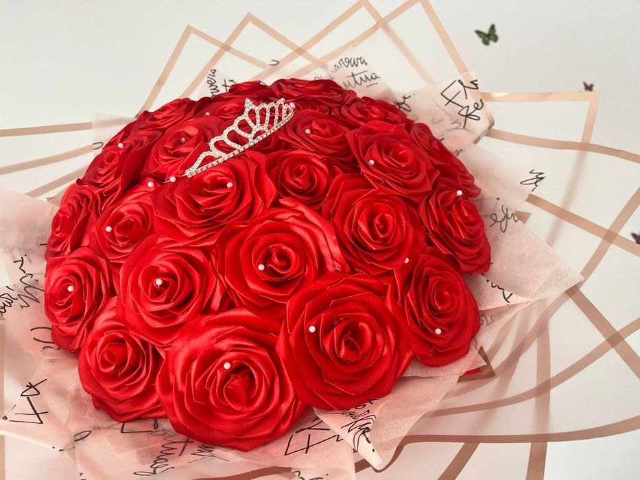 Trandafiri din satin