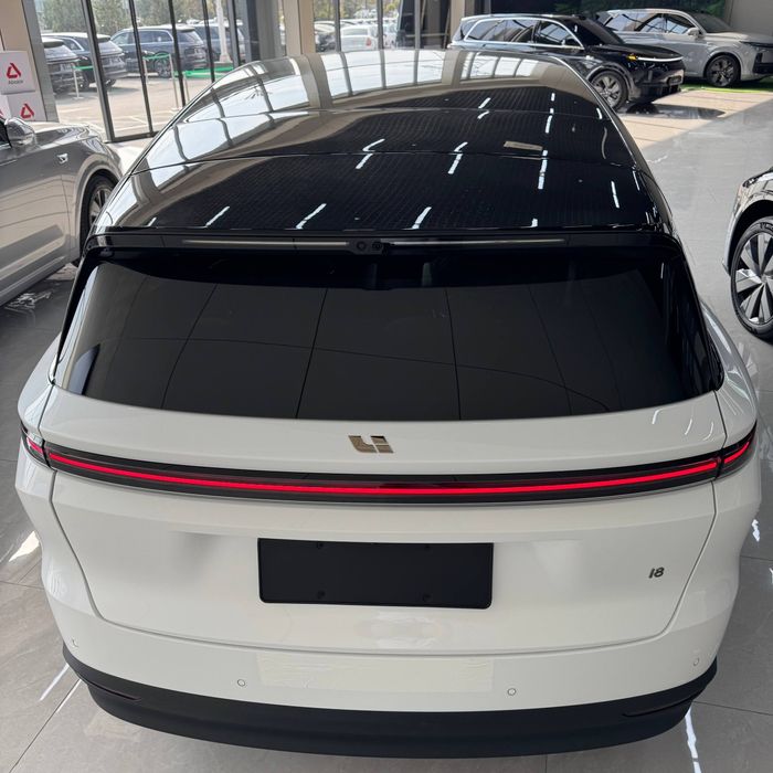 Li I8 720km full Elektr 2025 2yillik kafolat Rasmiy Dillerdan