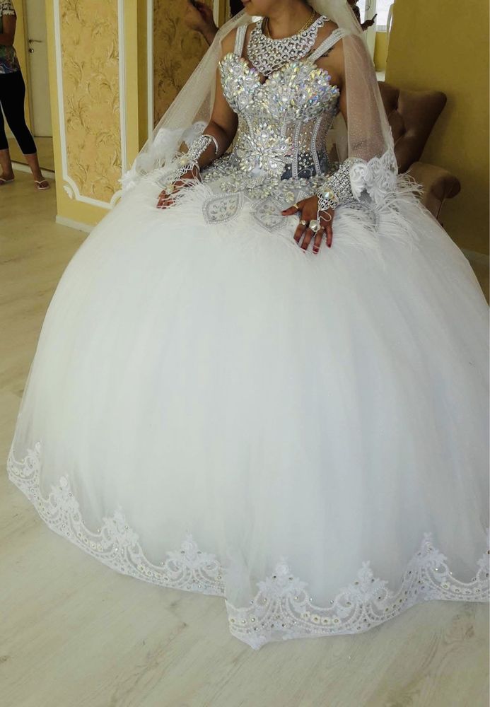 Rochie de mireasa stil printesa