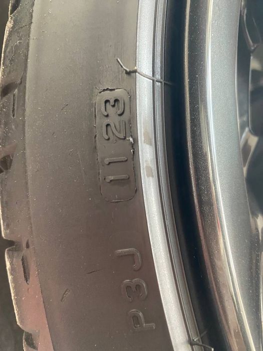 Летни Гуми Bridgestone Potenza 255/35 R19