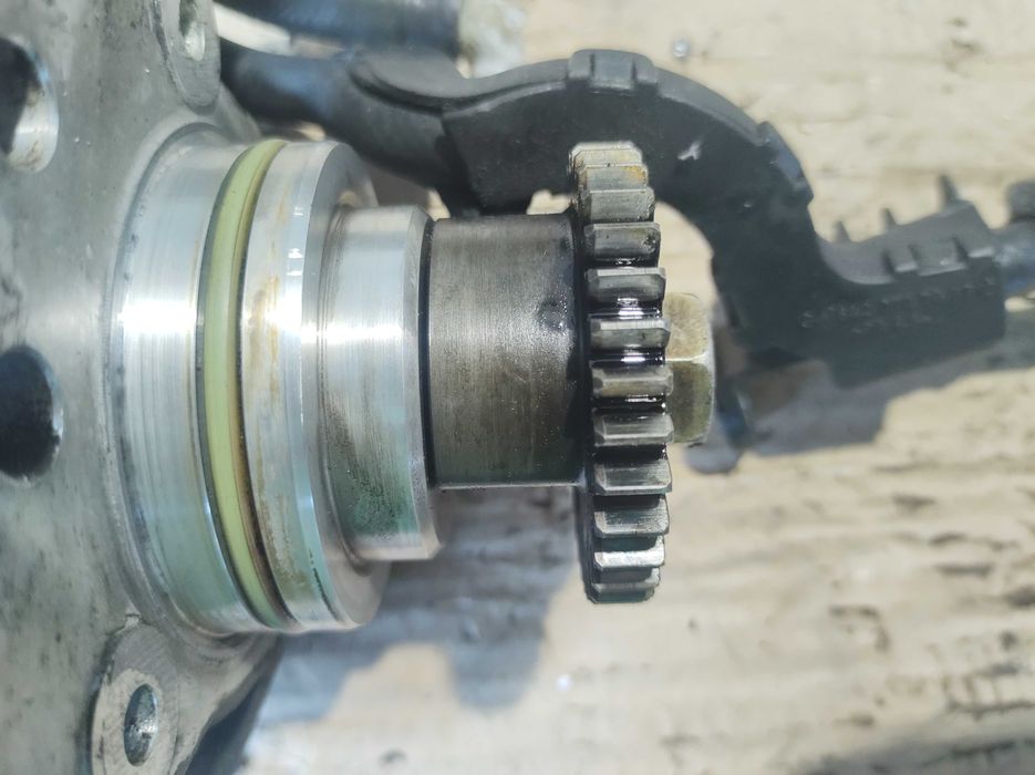 ГНП Горивна Помпа MERCEDES E class W211 V6 OM642 4matic