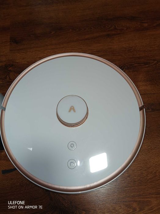 Doua aspiratoare robot Xiaomi Viomi S9