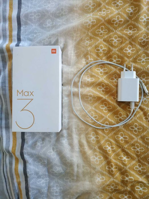 Vând telefon cu ecran mare 6.9 Xiaomi Mi max   3