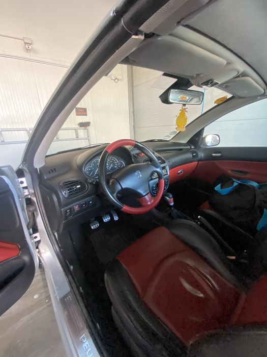 Pegeout 206 cabrio 2005