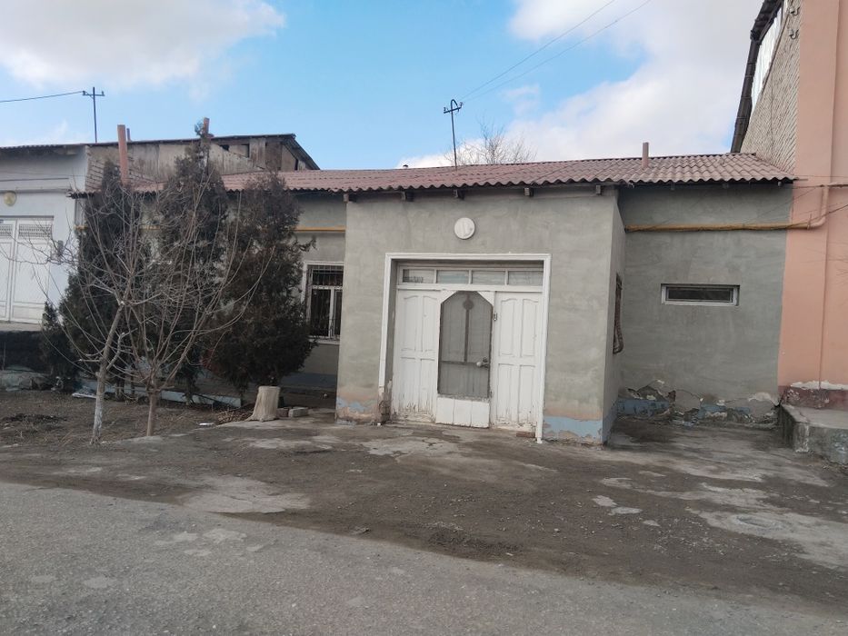 Уй сотилади. Участка жой