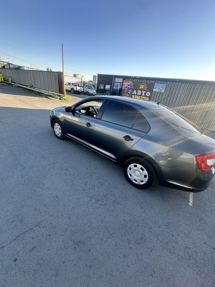Skoda rapid 1,2 в отличном состоянии