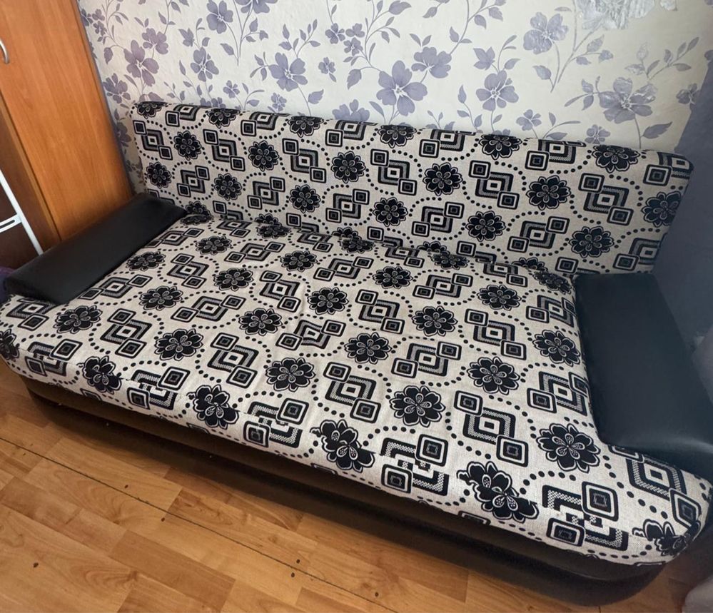 Продам диван 50000