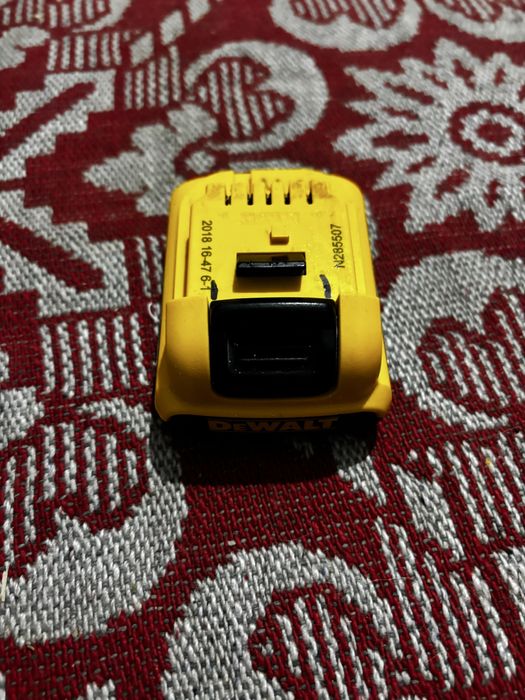 Батерия на девалт 10.8V 2ah