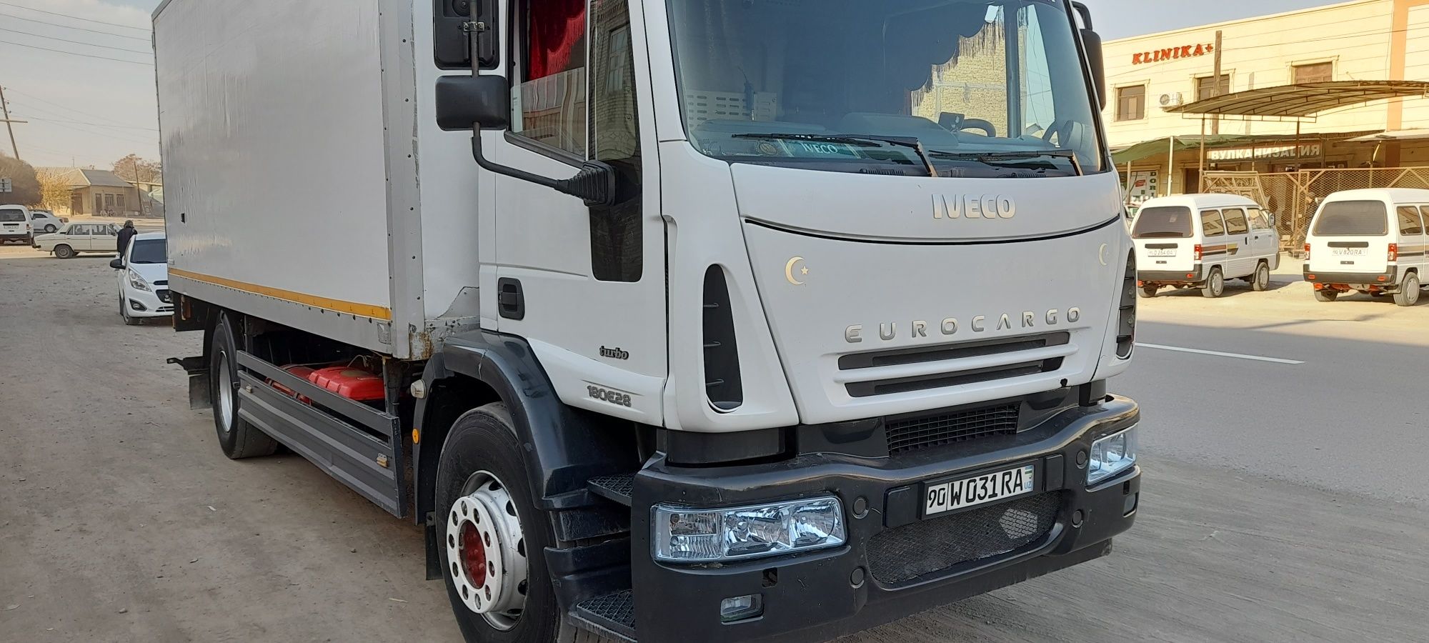 Iveco 10 t  sotiladi  2011 yil