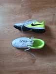Ghete fotbal Nike phantom 38.5