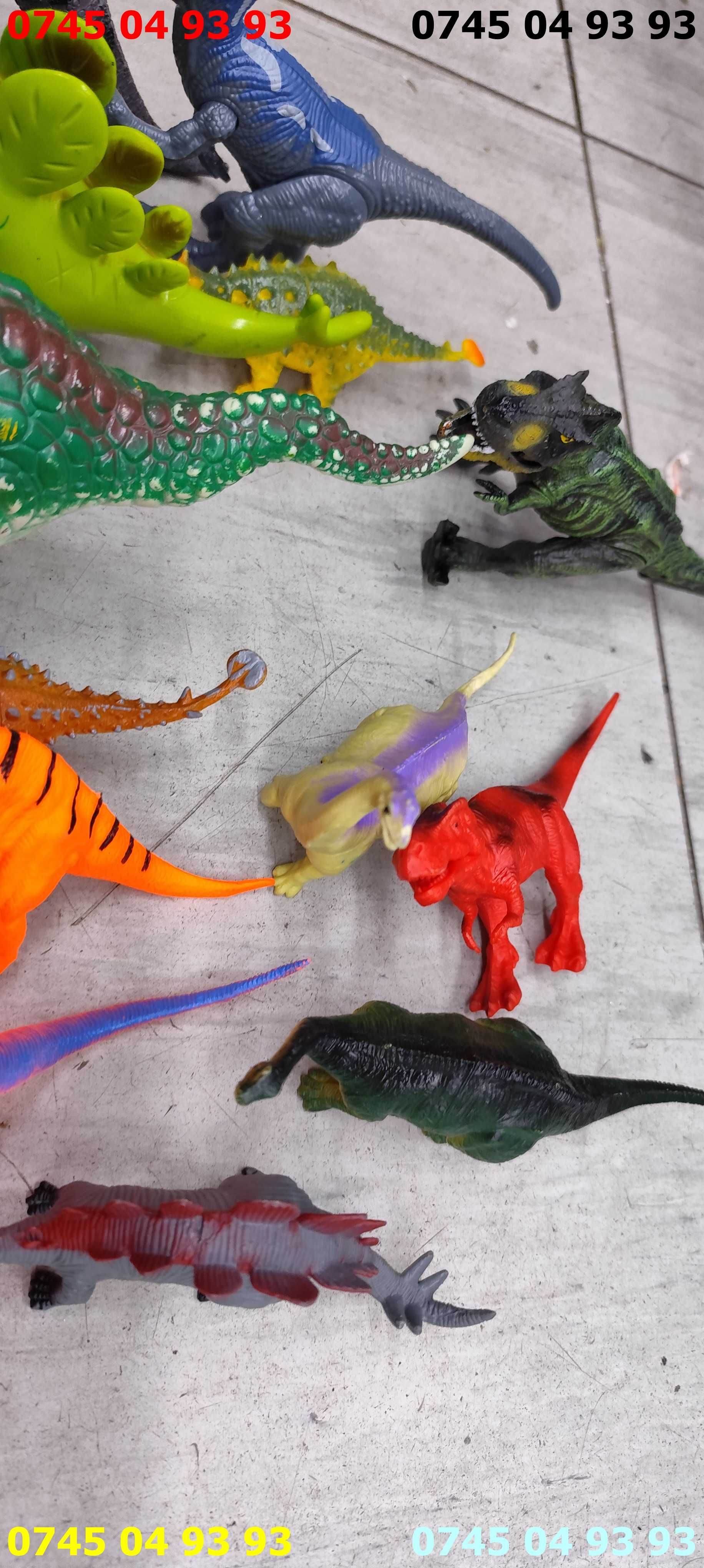 jucarii dinozauri diverse dimensiuni 14 buc pret pe toate
