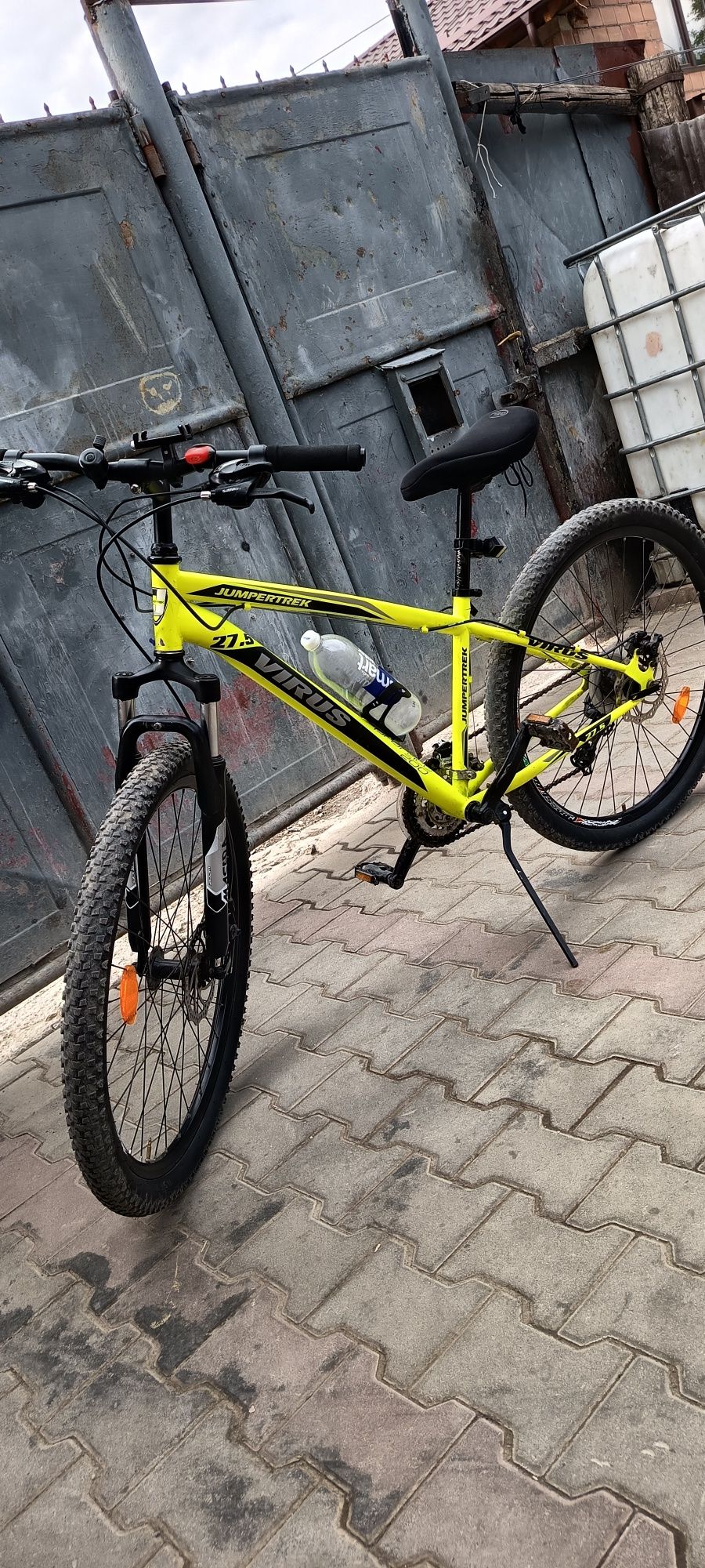 Vând bicicleta jumpertrek 27.5 VIRUS