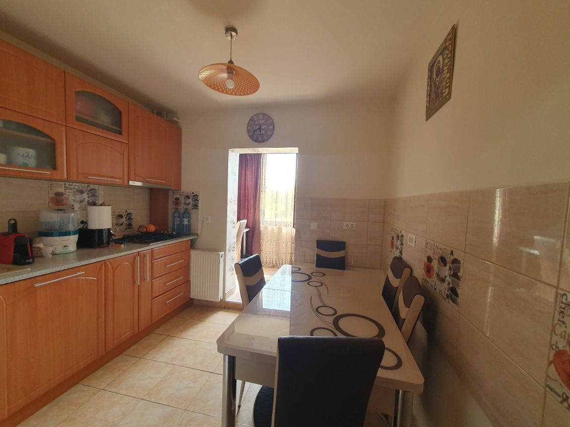 Apartament cu 3 camere în Alfa