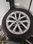 vând/schimb jante+anvelope+senzori presiune original renault kadjar