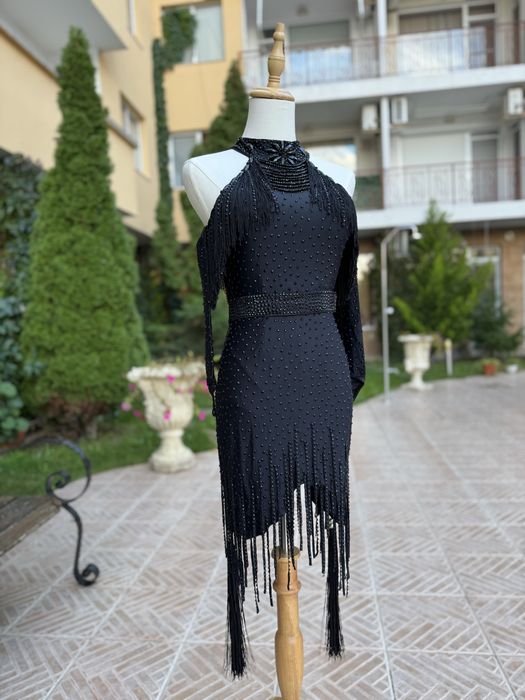 Рокля за спортни танци