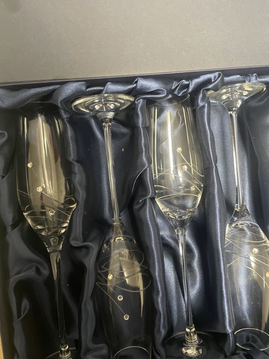 Set 6 pahare sampanie cu cristale