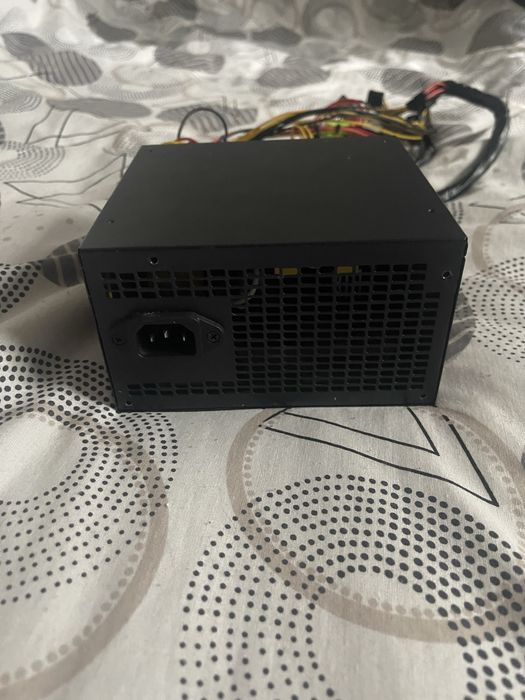 Non-Modular 500w Kolink захранване