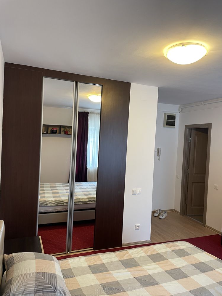 Proprietar Vand garsoniera