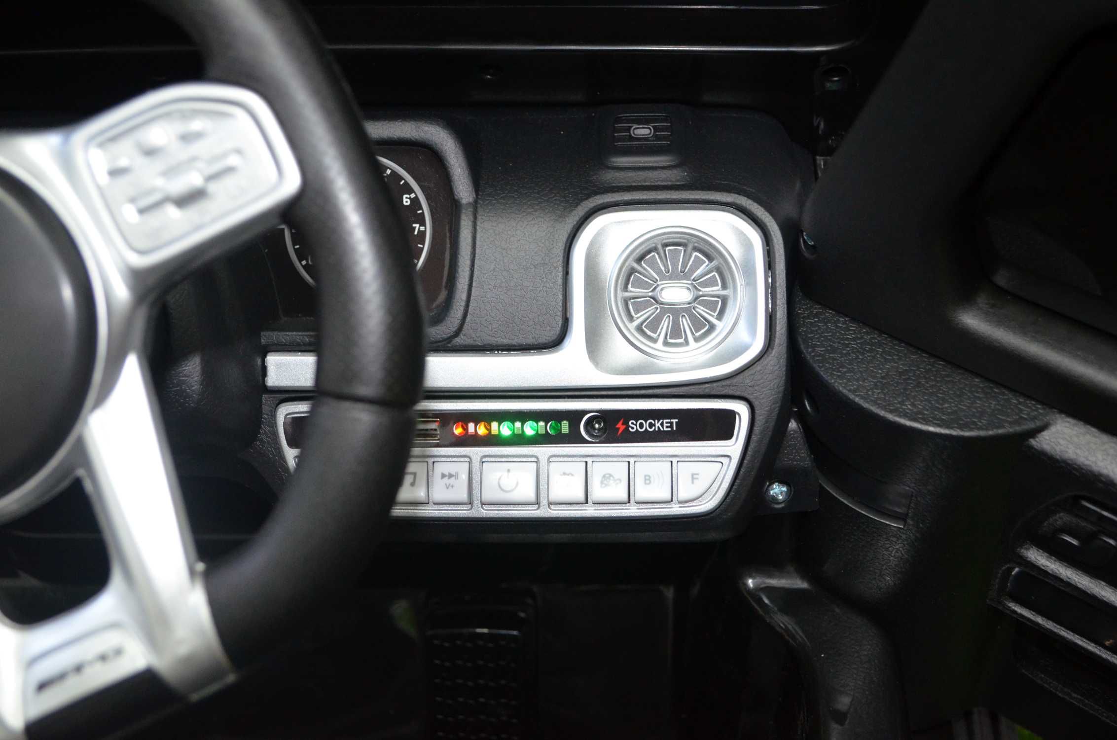 Masinuta electrica pentru copii Mercedes G63 AMG 2x30W 12V #Black