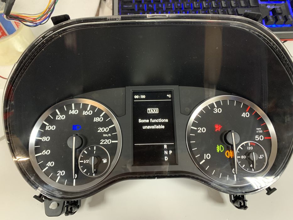 Reparatie ceasuri de bord mercedes vito