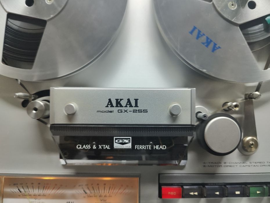 Akai GX-255, stare foarte bună estetic