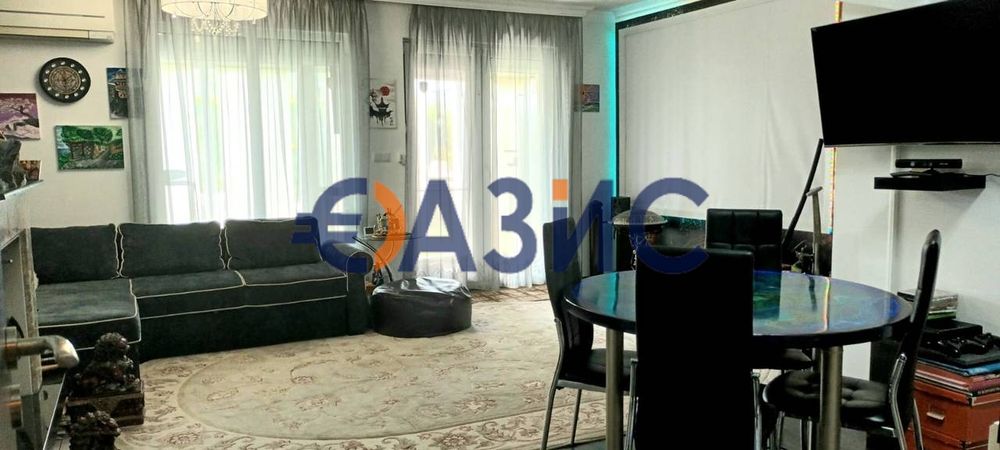 Градска къща в луксозен комплекс "Виктория Хилс" в Поморие, България,