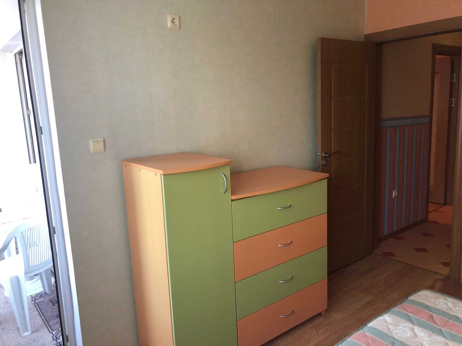 Дава се под наем Двустаен апартамент в Бургас, Славейков - 61 кв.м за 127.5 € - Снимка #3