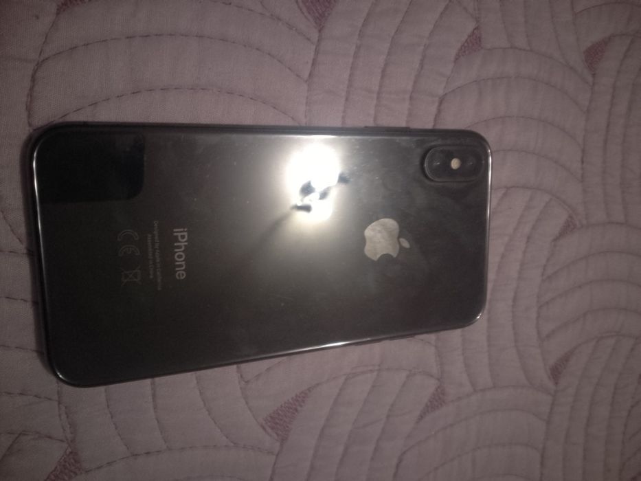 Vând iPhone X 100% baterie