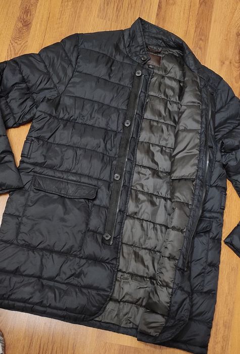 Мъжко черно яке.